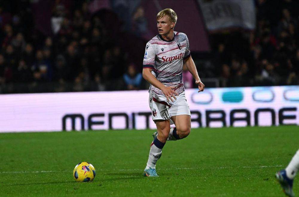 Victor Kristiansen saat membela FC Bologna. (instagram.com/victorkristiansen34)
