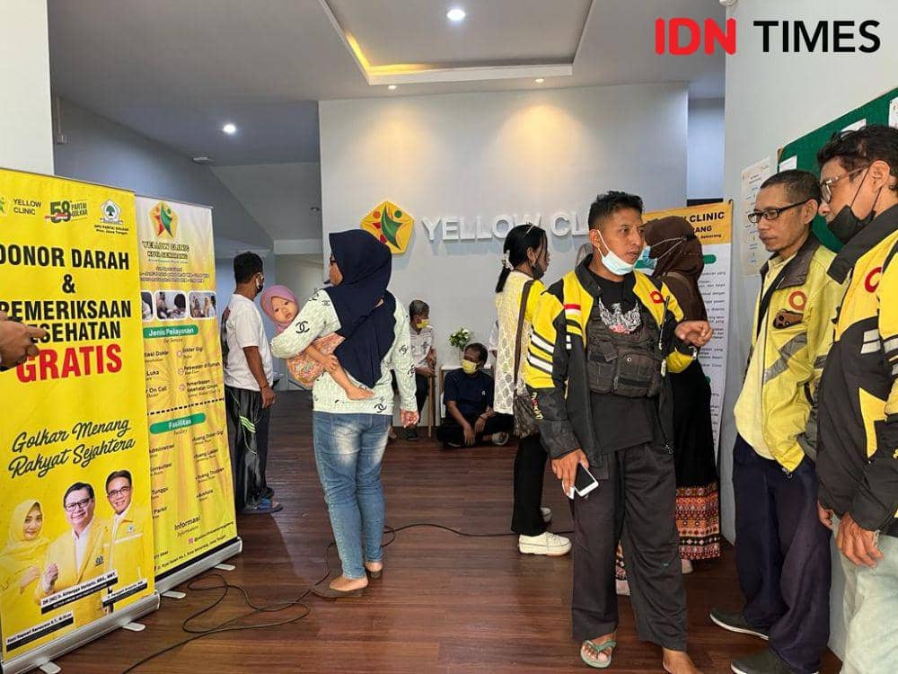 Warga Manfaatkan Pengobatan Gratis di Yellow Clinic Semarang