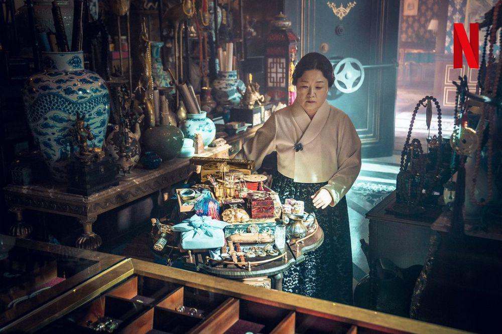 potret Kim Hae Sook dalam drakor Gyeongseong Creature (dok. Netflix)