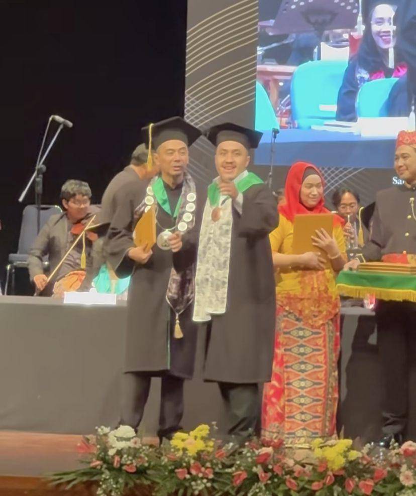potret wisuda Jason Davis, anak David Bayu (Instagram.com/davidbayudj)