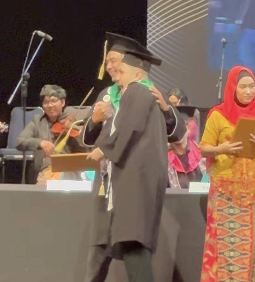 potret wisuda Jason Davis, anak David Bayu (Instagram.com/davidbayudj)