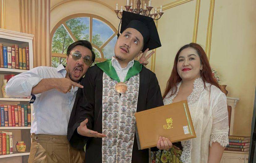 potret wisuda Jason Davis, anak David Bayu (Instagram.com/davidbayudj)