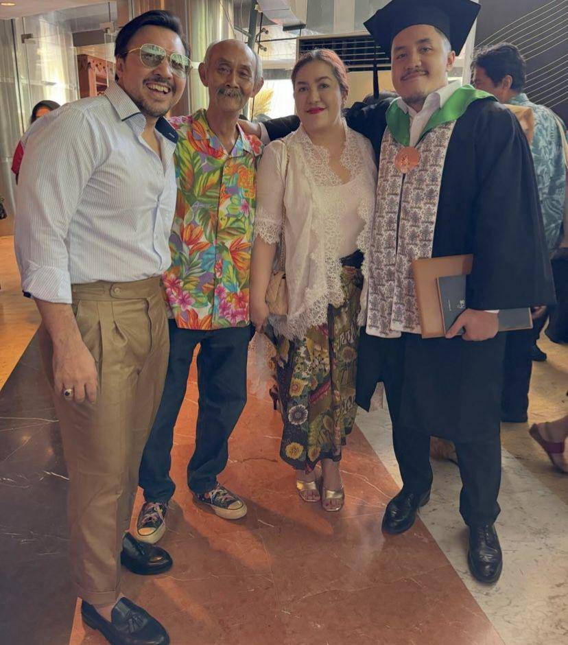 potret wisuda Jason Davis, anak David Bayu (Instagram.com/davidbayudj)