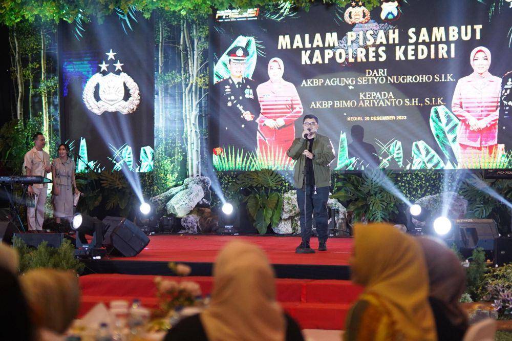 Pisah Sambut Kapolres Kediri, Mas Dhito Harap Sinergitas Bisa Terus Terjaga. (Dok. Kediri)