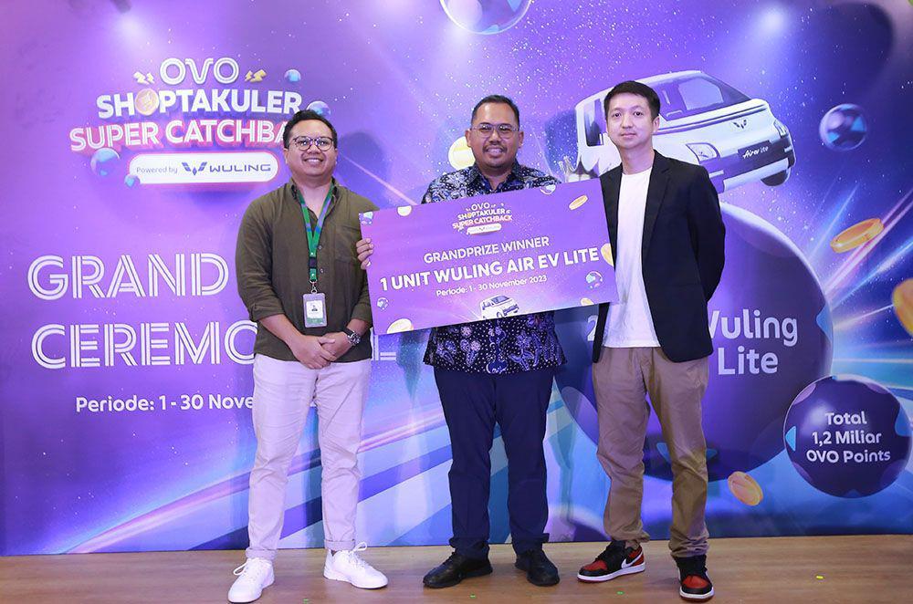 Modal Transaksi Rp10 Ribu Pakai OVO, Konsumen Dapat Mobil Listrik