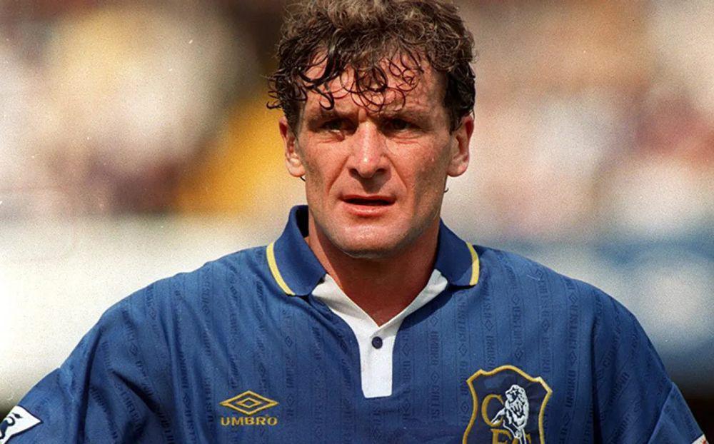 potret Mark Hughes (premierleague.com)