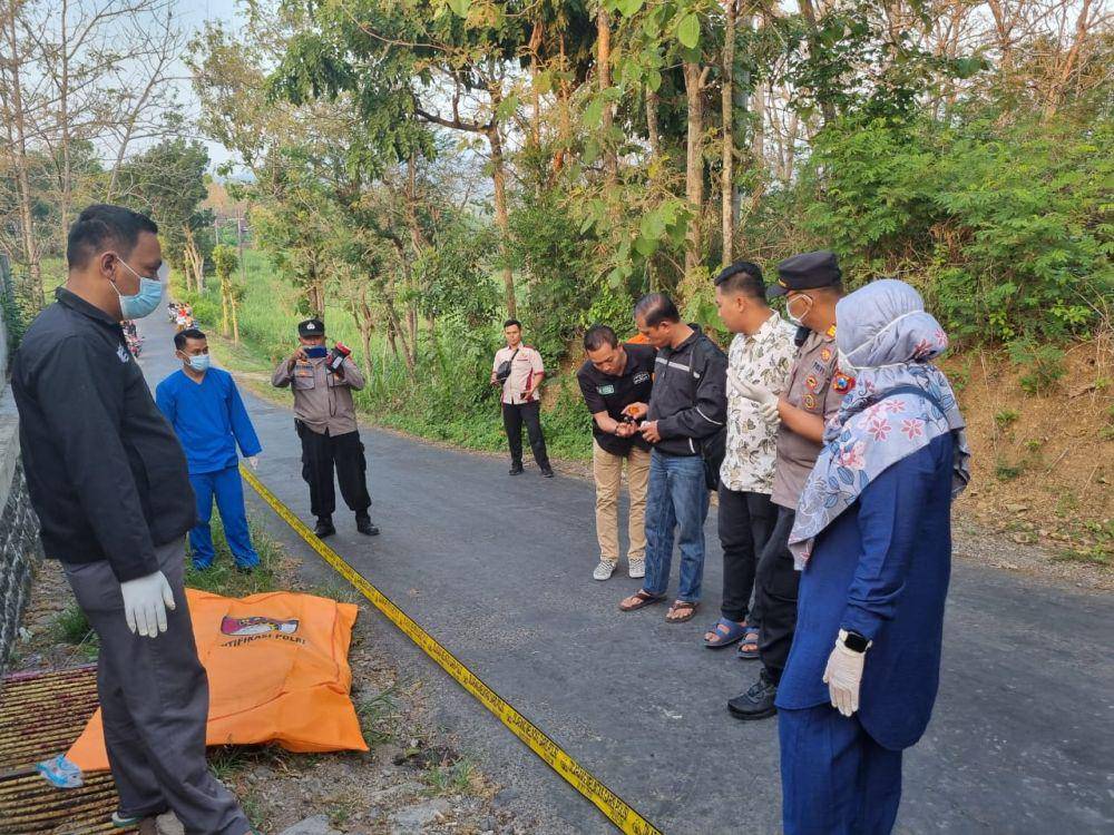 Seorang karyawan gudang kulit warga NTT di Magetan ditemukan tewas bersimbah darah. IDN Times/ Riyanto