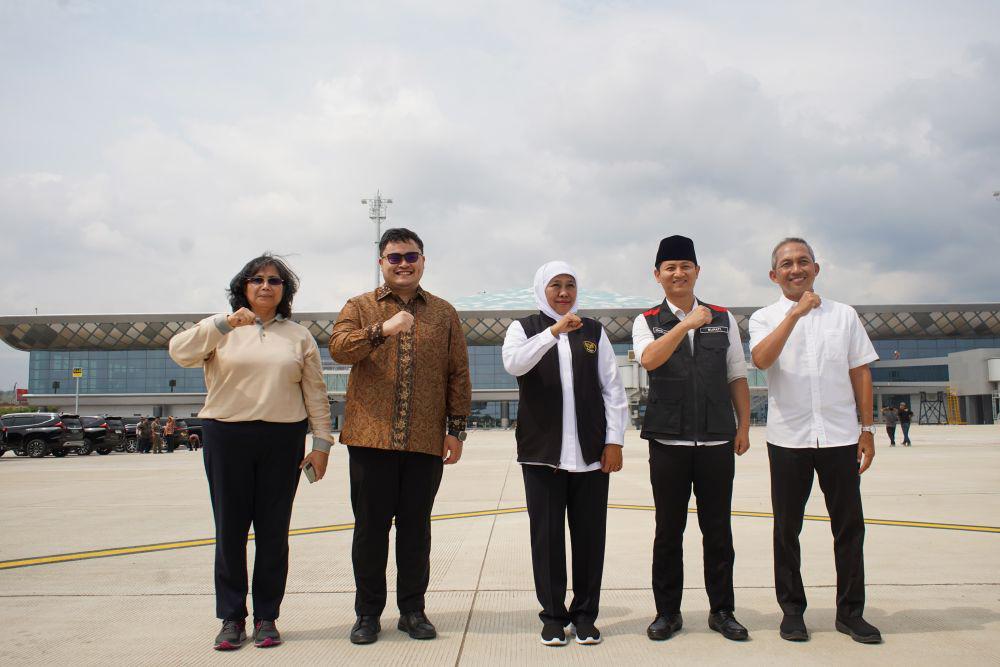 Bupati Kediri Tinjau Bandara Dhoho Bersama Gubernur Khofifah