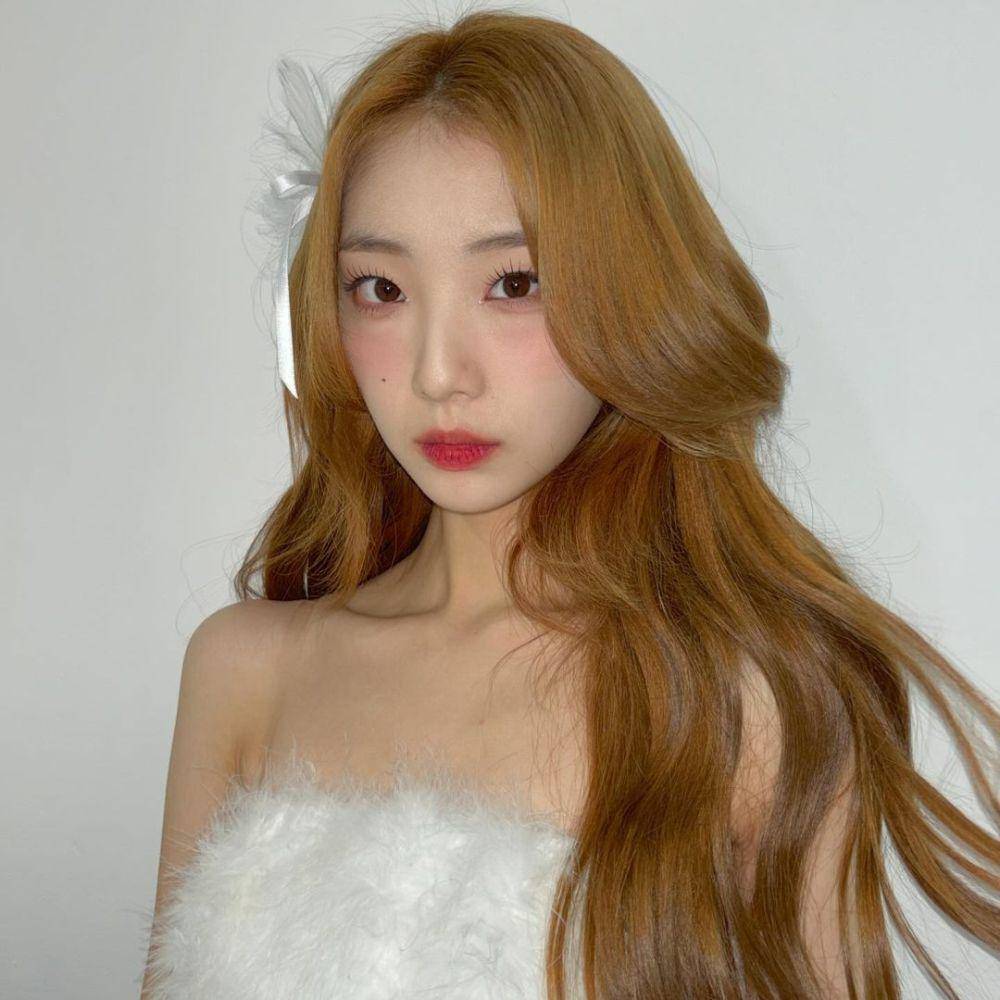 Yeojin Loossemble (instagram.com/yeojin._.o_x)
