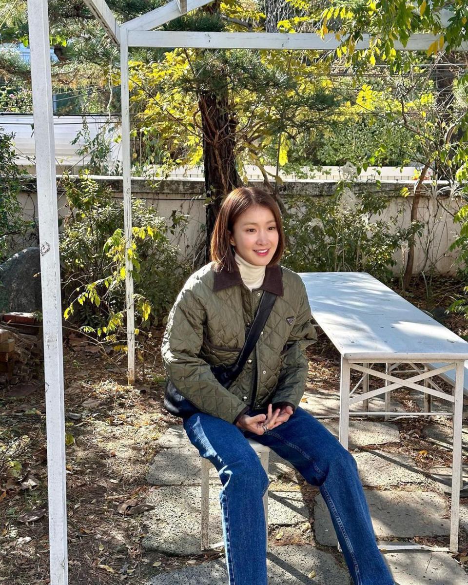 Lee Si Young (instagram.com/leesiyoung38)