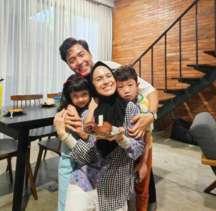 potret kejutan hari ibu yang diterima oleh para artis tanah air (instagram.com/missnyctagina)