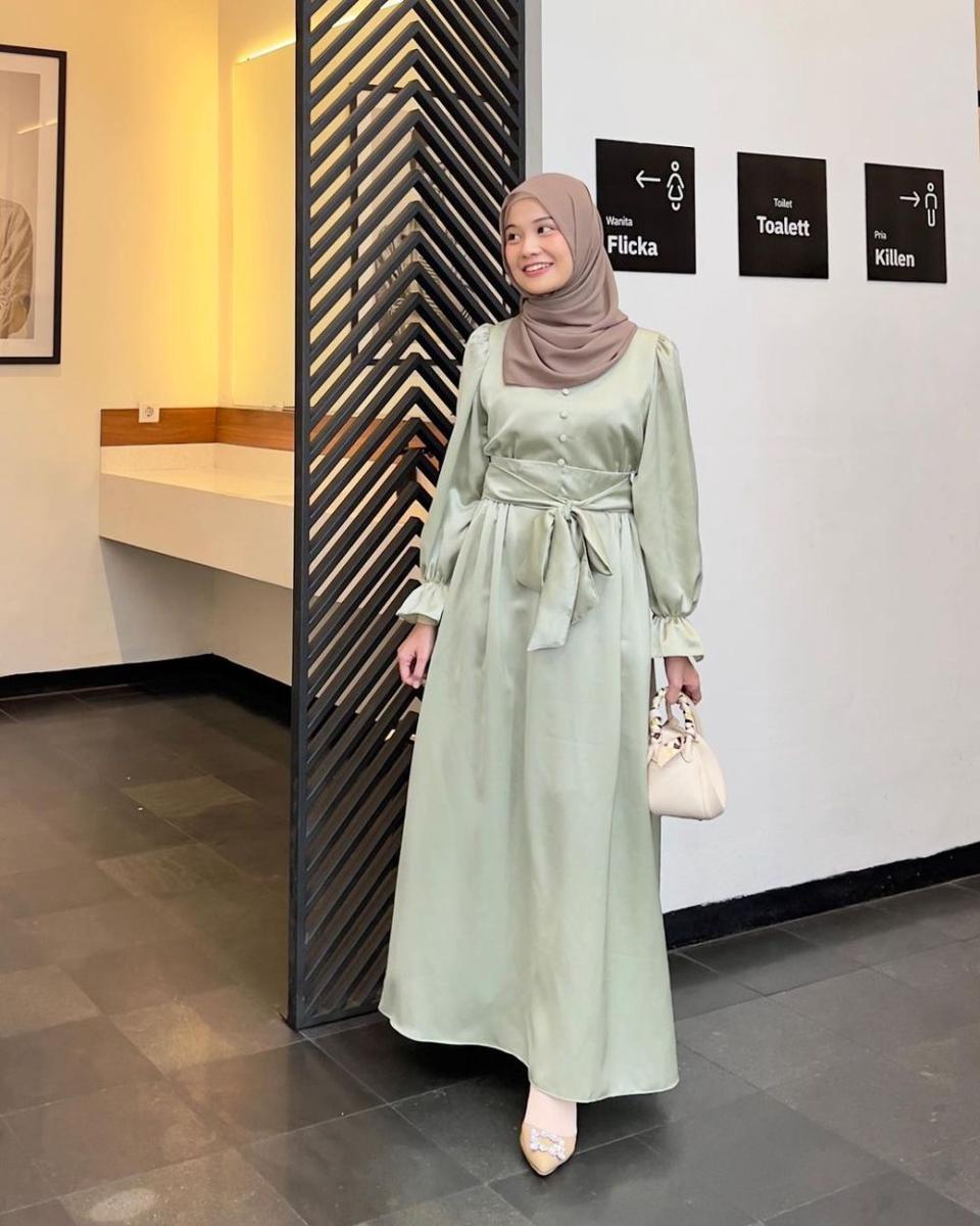inspirasi OOTD ala Amelia Andani (instagram.com/ameliandanii)