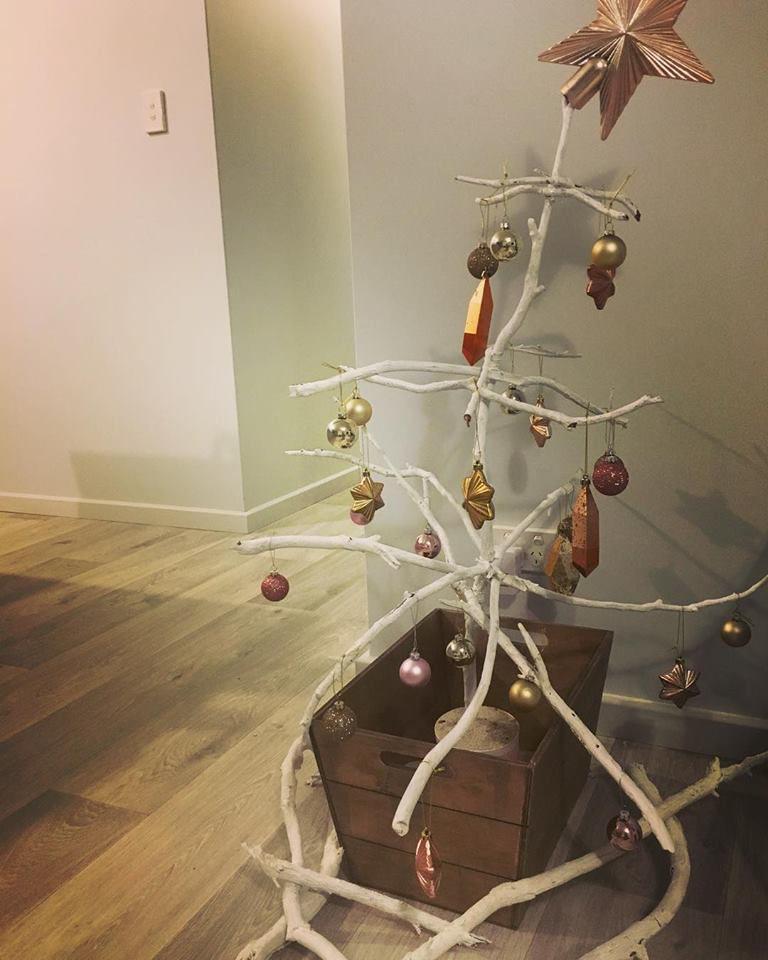 potret bentuk pohon Natal nyentrik (reddit.com/user/Chopstewie)