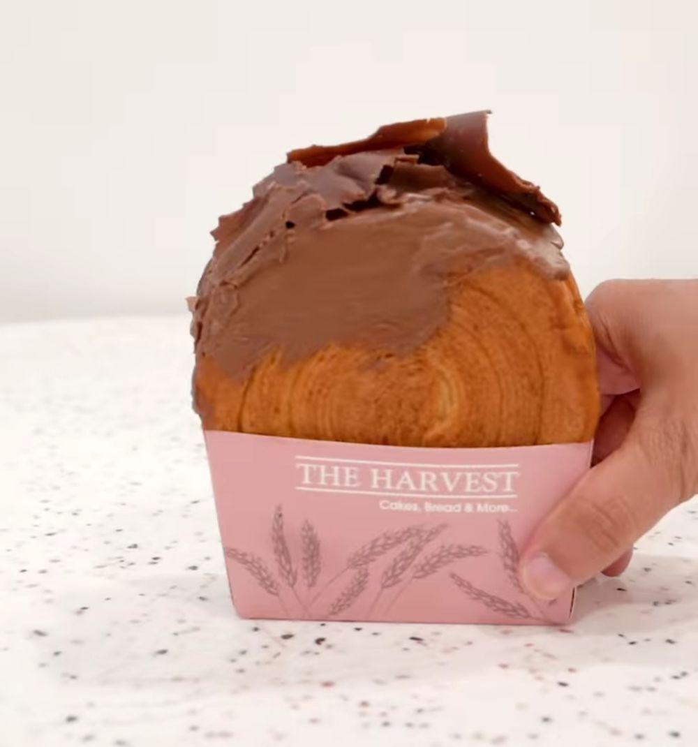 potret cromboloni di The Harvest Cake (instagram.com/harvestcakes)