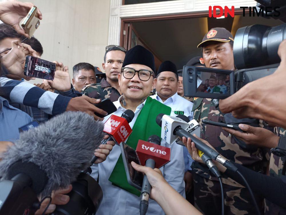 Cak Imin Sentil Zulhas: Politik Jangan Bawa ke Urusan Ibadah