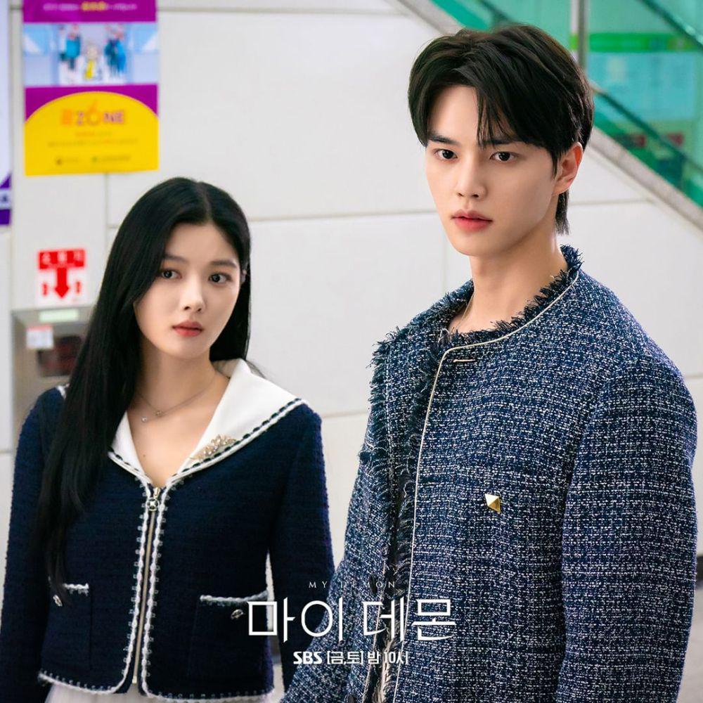 Kim Yoo Jung dan Song Kang di drama My Demon (instagram.com/sbsdrama.official)