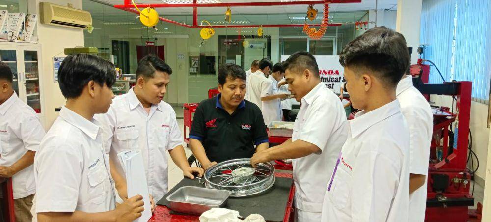 Pelatihan TTL-2 Honda untuk para mekanik (Dok. IDN Times)