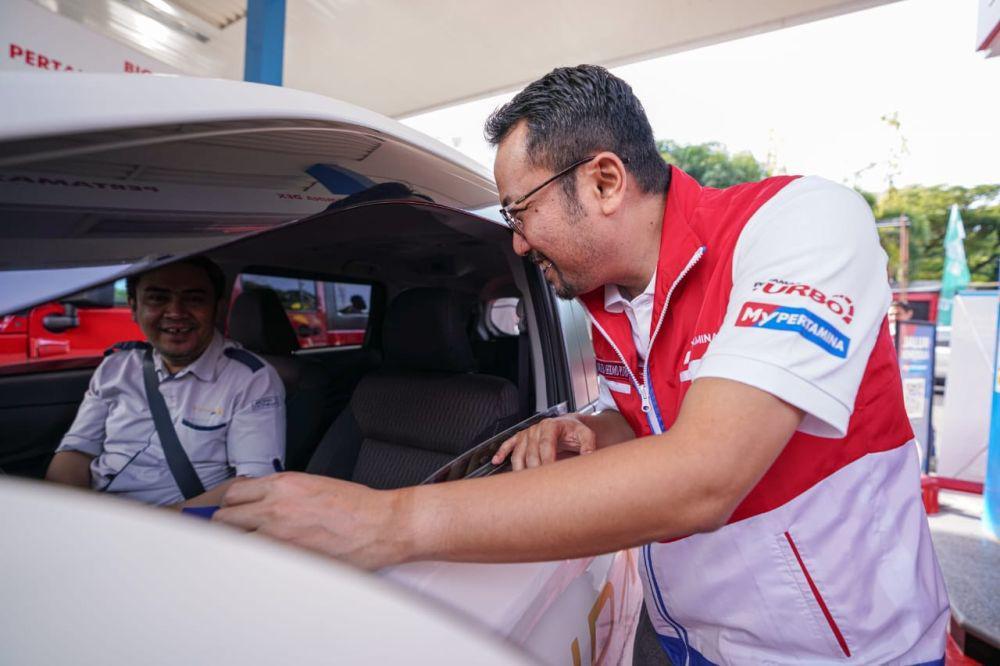 Di masa Satgas Nataru ini, tim Pertamina siaga di lapangan memantau operasional terminal bahan bakar, SPBU, agen dan pangkalan di wilayah Sulawesi. (Dok. Pertamina)