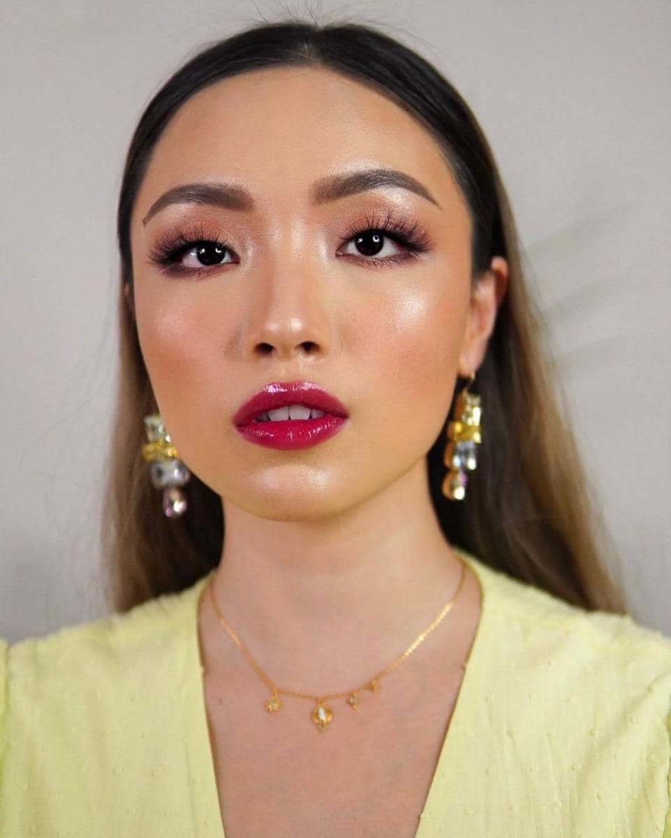 makeup bold ala Angelicca Marthin (instagram.com/gelangelicca)