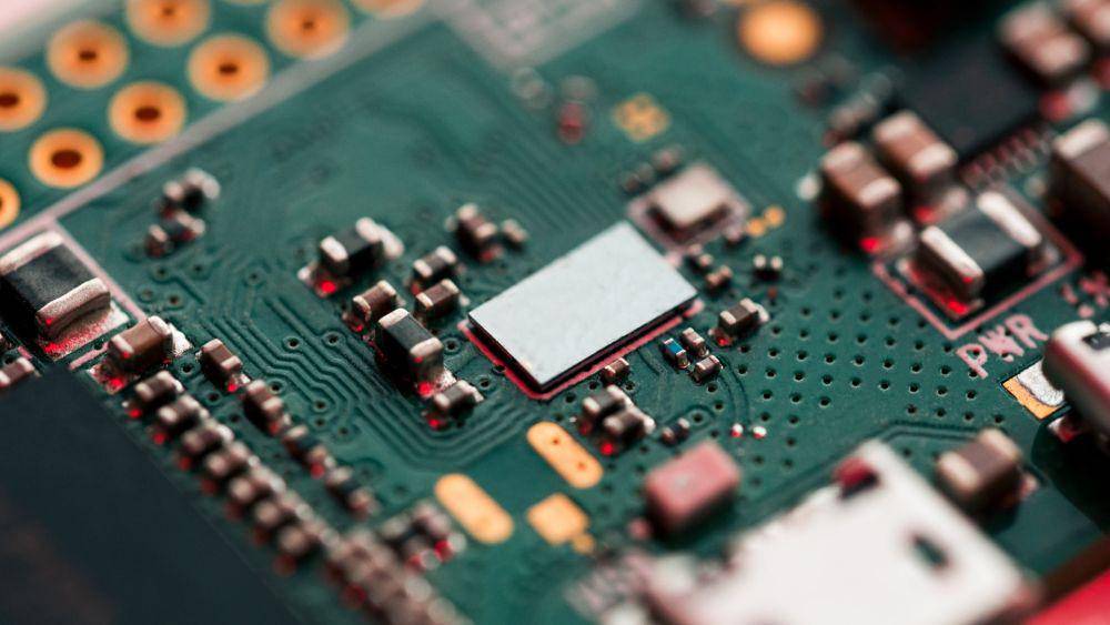 ilustrasi motherboard (Unsplash/Harrison Broadbent)