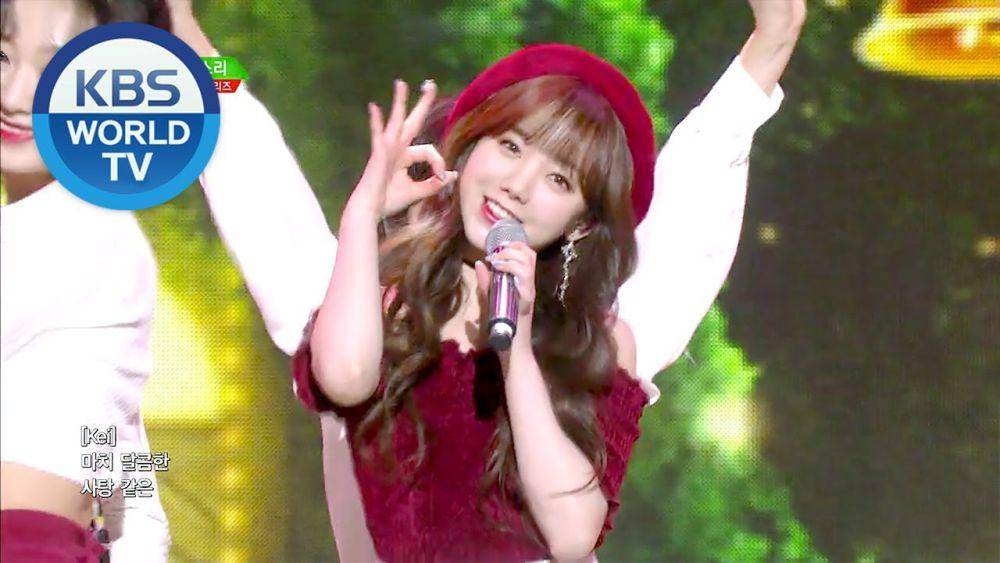 cuplikan penampilan Lovelyz (youtube.com/KBS WORLD TV)