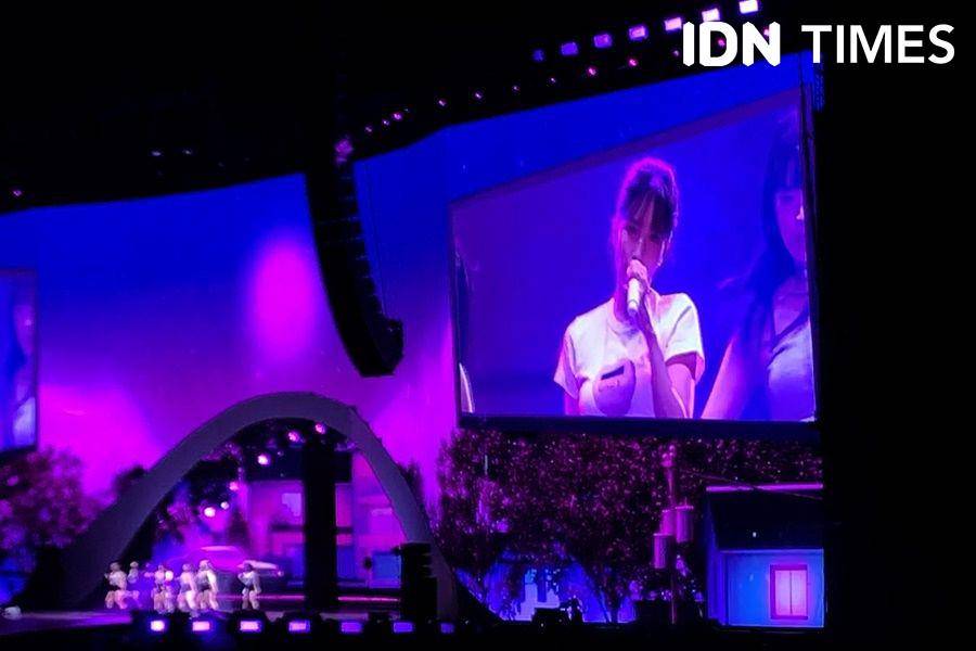 Penampilan solo Mina bawakan 7 Rings dari Ariana Grande di TWICE di 5th World Tour 'Ready To Be' in Jakarta (IDN Times/Indra Zakaria)