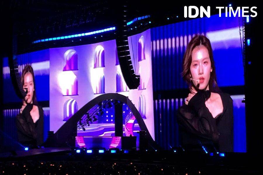 Penampilan solo Sana bawakan New Rule dari Dua Lipa di TWICE di 5th World Tour 'Ready To Be' in Jakarta (IDN Times/Indra Zakaria)