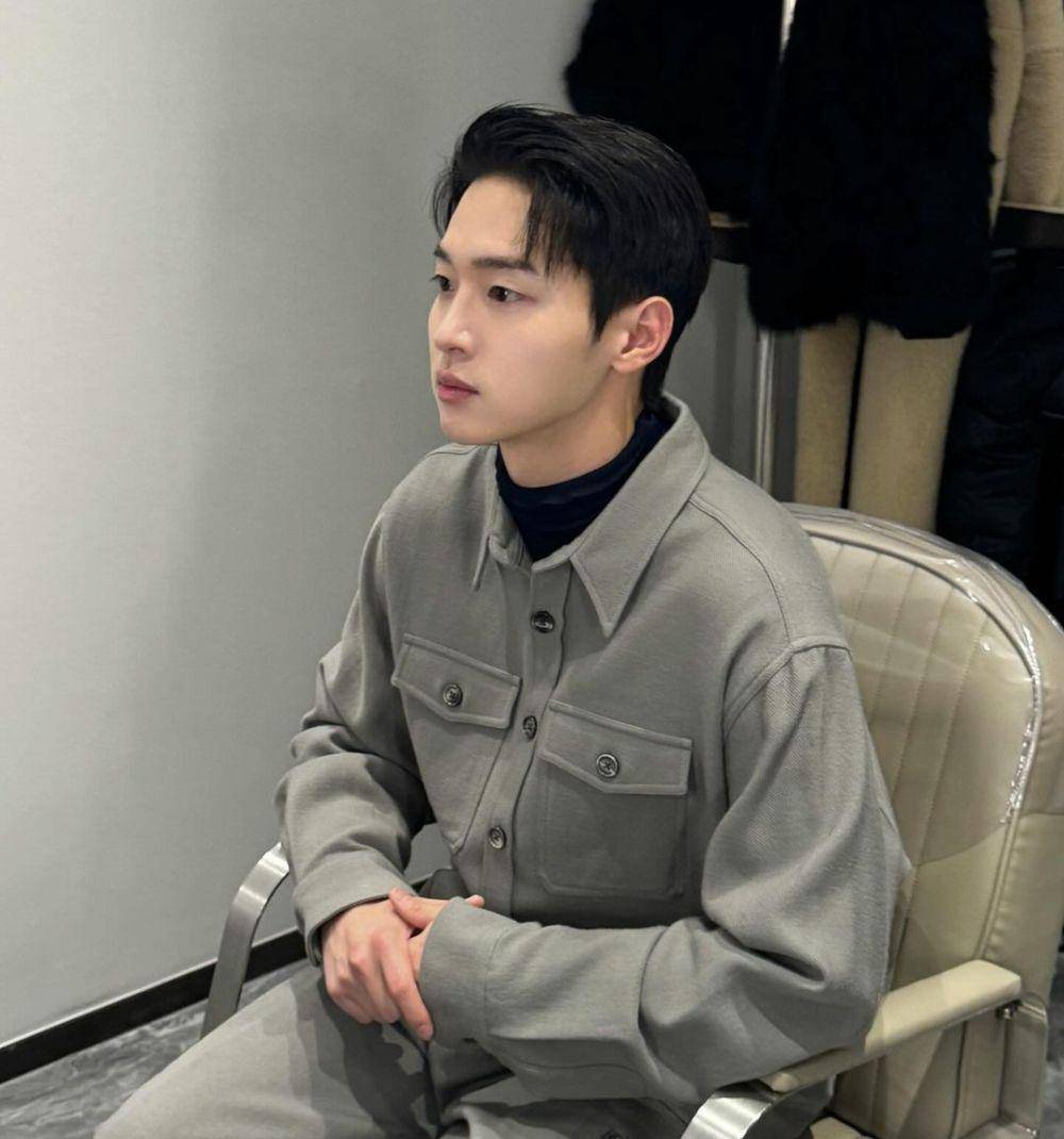 Jang Dong Yoon (instagram.com/dongyoon_0712)