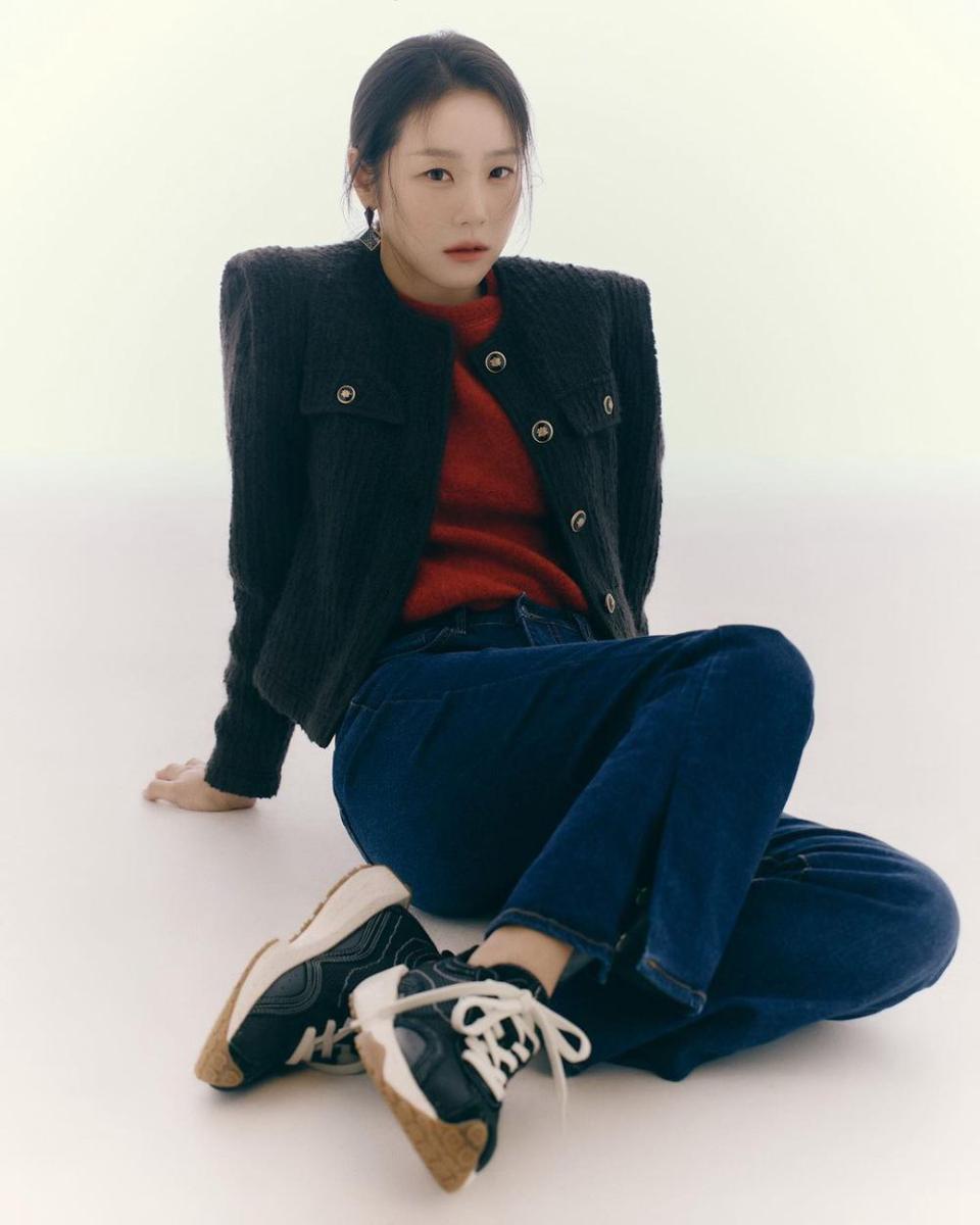 Lee Si Won (instagram.com/seethewon)