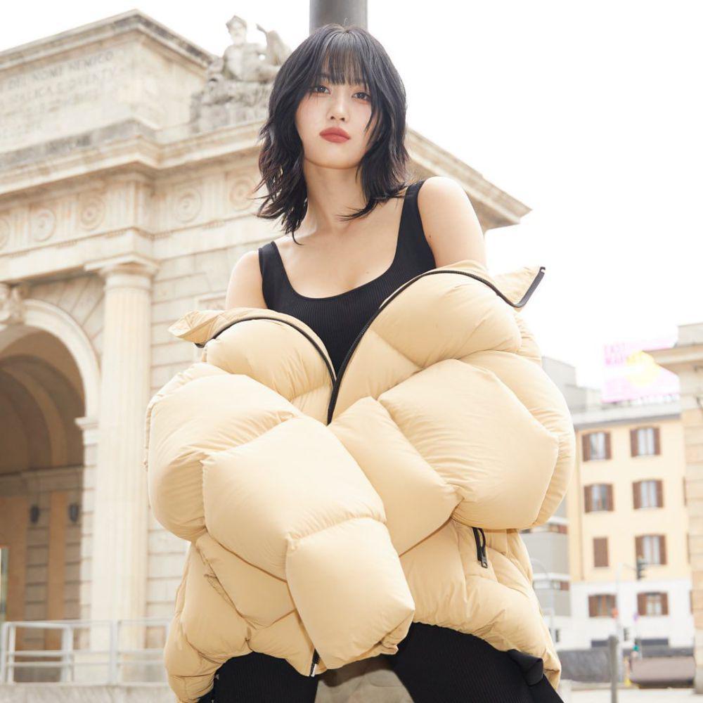 Momo TWICE untuk Onitsuka Tiger (instagram.com/onitsukatigerofficial)
