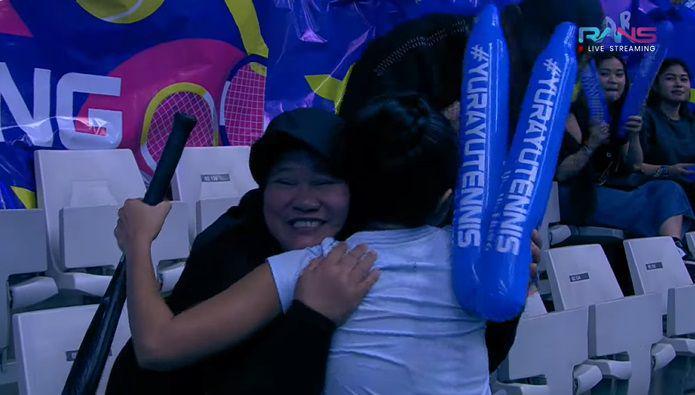 potret Yura Yunita menang tenis lawan Luna Maya (youtube.com/Rans Entertainment)