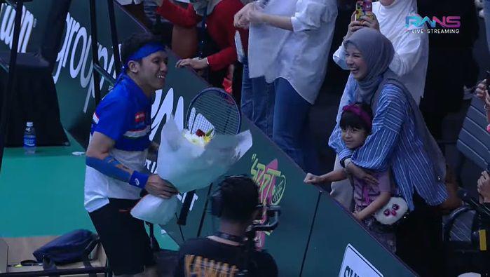 potret Natasha Rizky dukung Desta pada ajang Sport Party (youtube.com/Rans Entertainment)