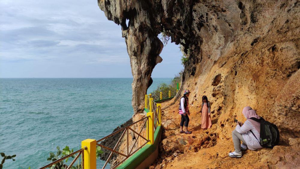 5 Kelebihan Wisata Gili Iyang Sumenep