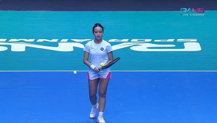 potret Yura Yunita menang tenis lawan Luna Maya (youtube.com/Rans Entertainment)