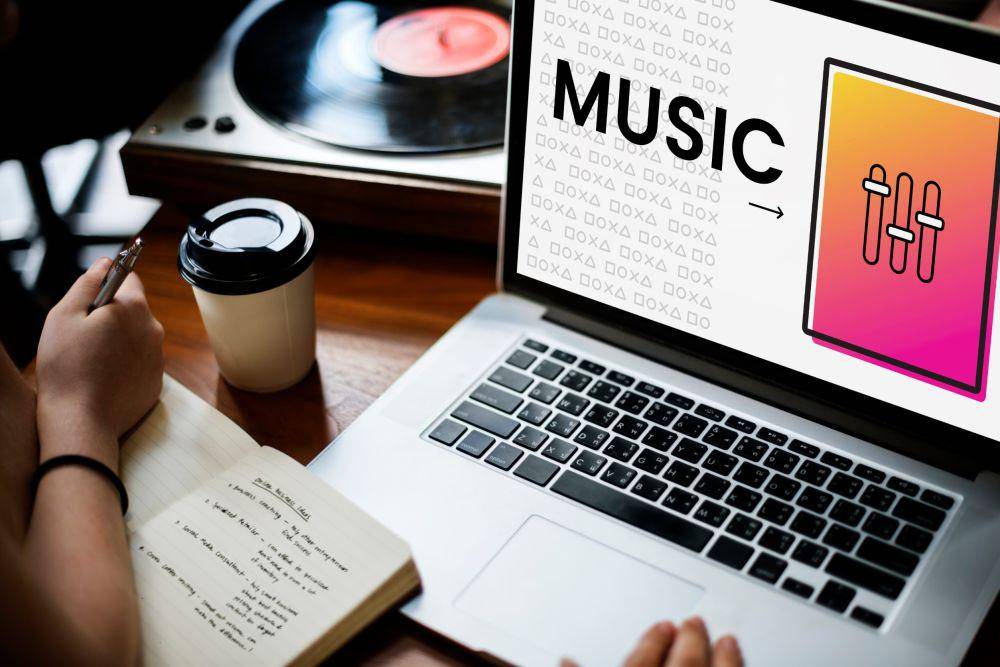 Ilustrasi musik dan hak cipta (123rf.com/rawpixel)