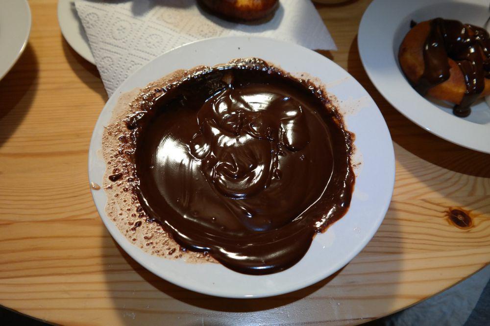 saus cokelat (pixabay.com/Hans)