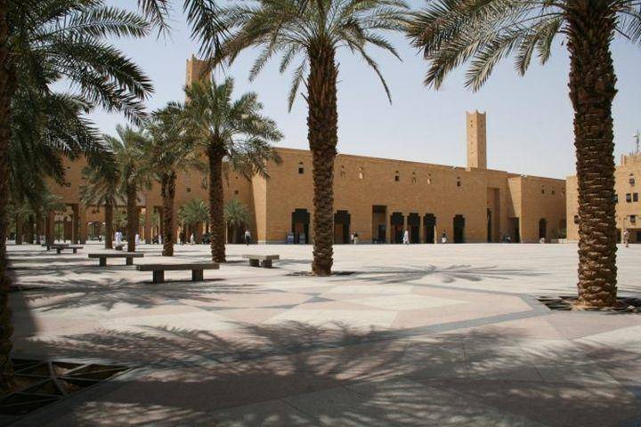Imam Turki Bin Abdullah Mosque (commons.wikimedia.org/BroadArrow)