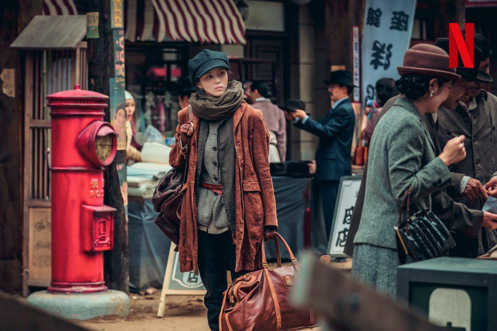 Han So Hee di Gyeongseong Creature (twitter.com/studiodragonKR)