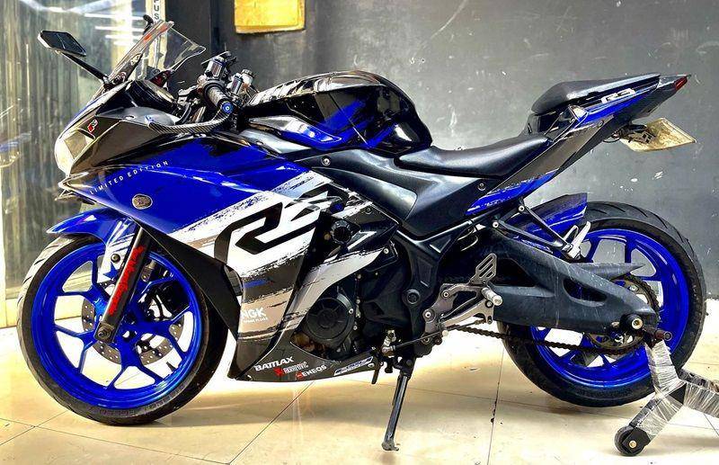 ilustrasi warna velg motor biru candy (facebook.com/Rey Decal Bekasi)