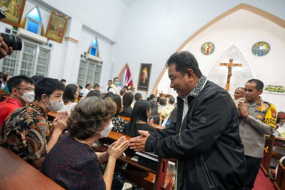 Pj Gubernur Sulsel Pastikan Perayaan Natal Berjalan Aman dan Damai