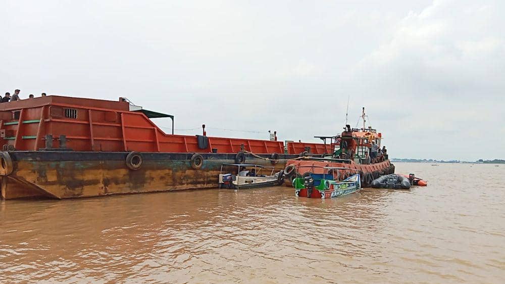 Proses pencarian nahkoda kapal Tugboat yang tenggelam di perairan sungai Musi (Dok: istimewa)