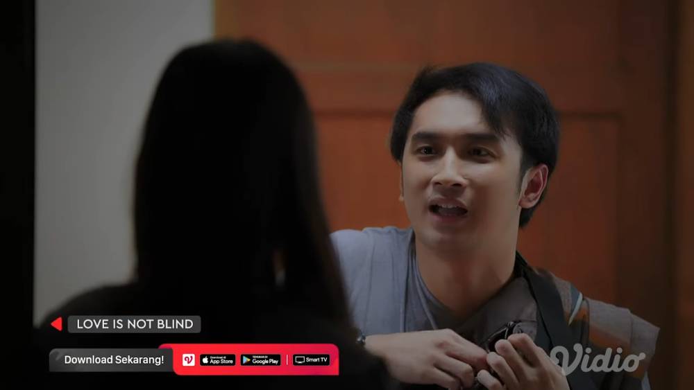 Love is (Not) Blind (dok. SinemArt / Love is (Not) Blind)