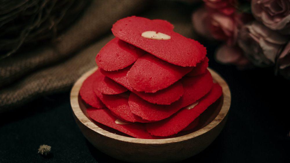 Resep Lidah Kucing Red Velvet, Renyah dengan Tampilan Menggoda