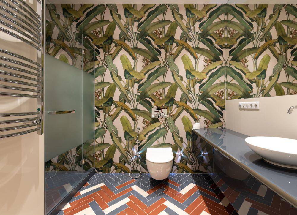 inspirasi desain kamar mandi maksimalis (pexels.com/Max Rahubovskiy)