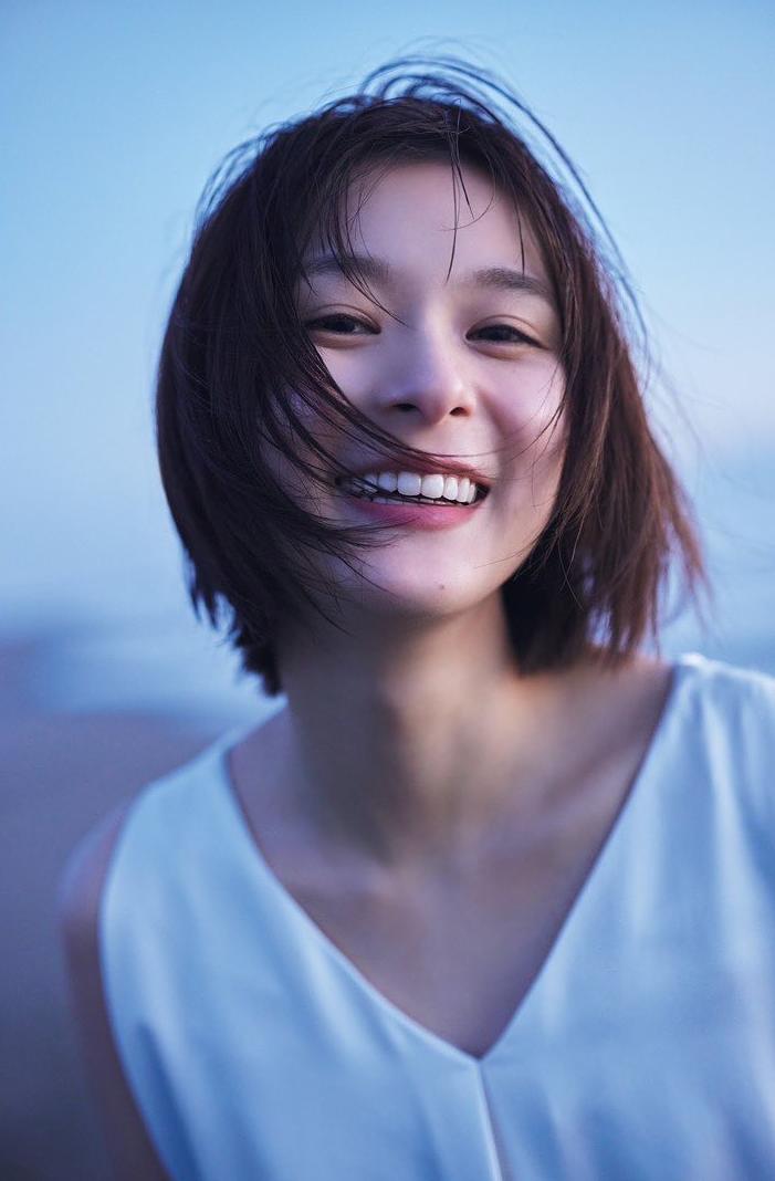Kyoko Yoshine (instagram.com/yoshinekyoko)