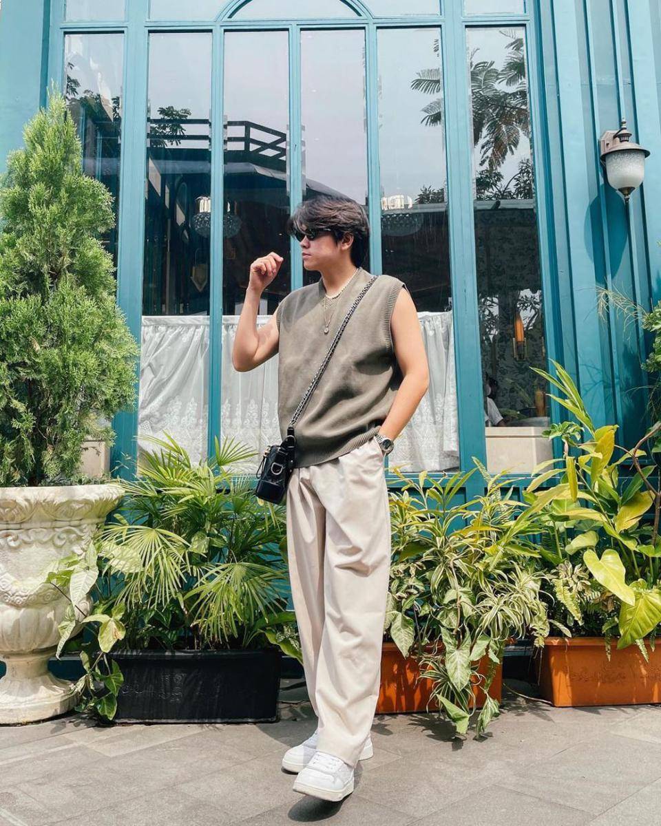 OOTD ala Jonathan Liandi (instagram.com/jonathanliandi)