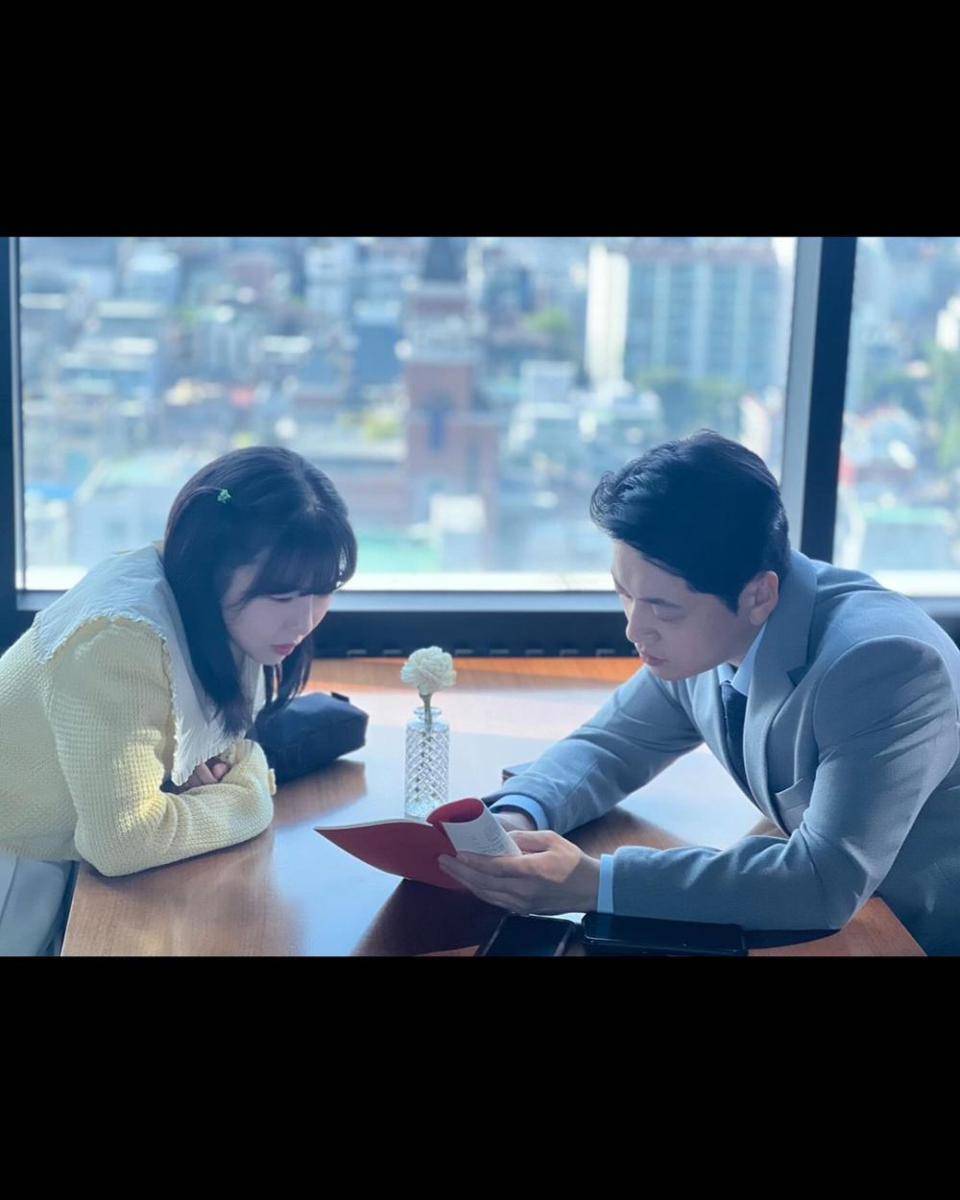 potret pemain drama The Story of Park's Marriage Contract di balik layar (instagram.com/jobokrae_official)