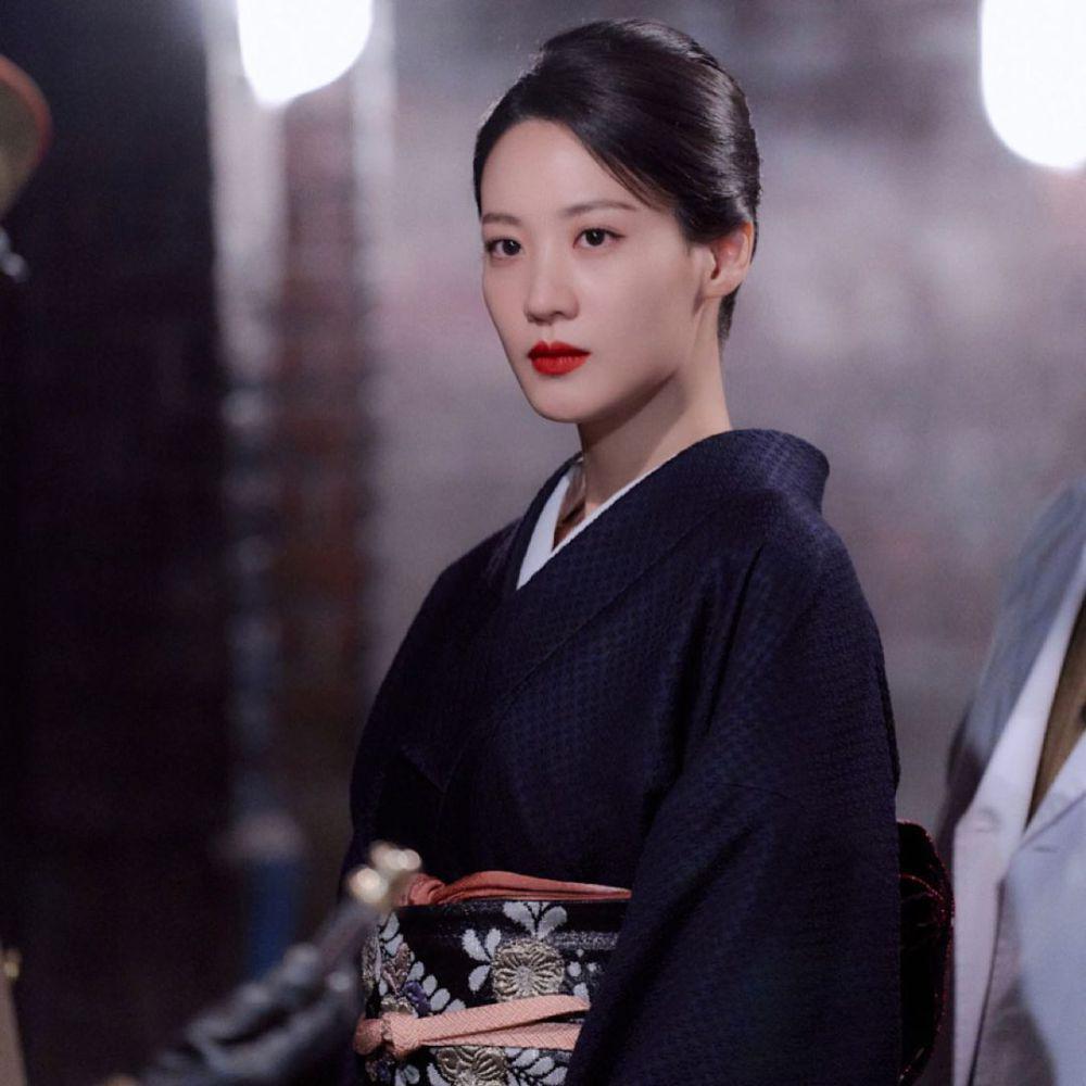 potret Claudia Kim (instagram.com/claudiashkim)