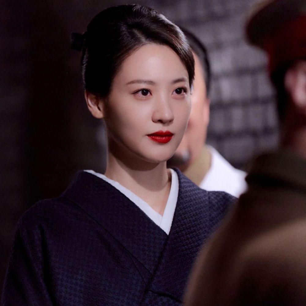 potret Claudia Kim (instagram.com/claudiashkim)