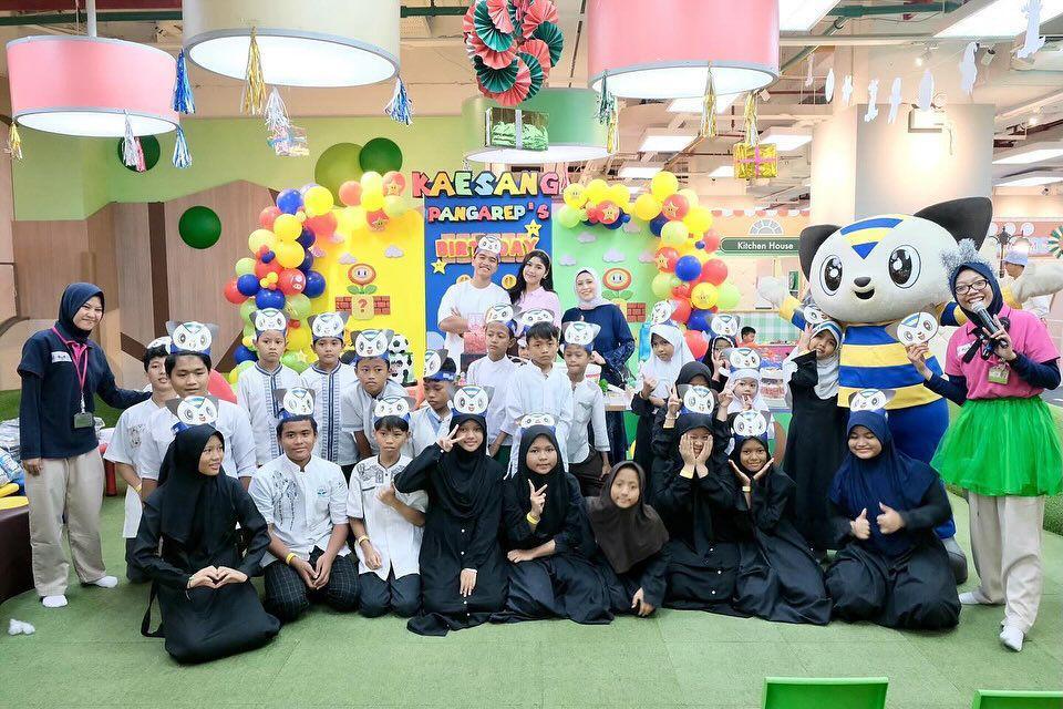 7 Potret Ulang Tahun Ke-29 Kaesang, Dirayakan Meriah Bareng Anak-anak